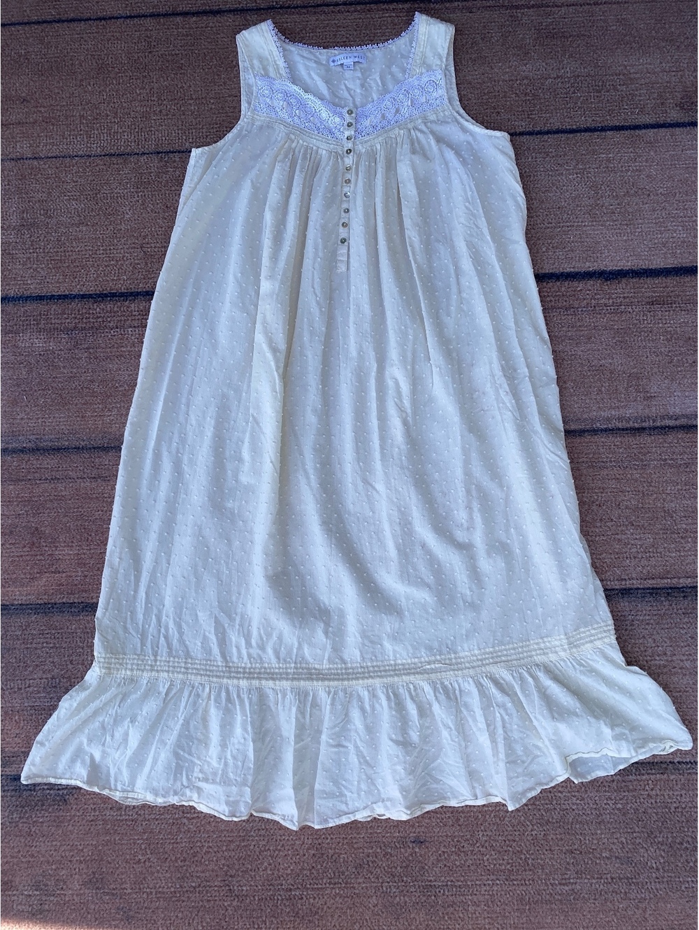 Cottagecore swiss dot cotton lawn pintuck Eileen West full length nightgown M